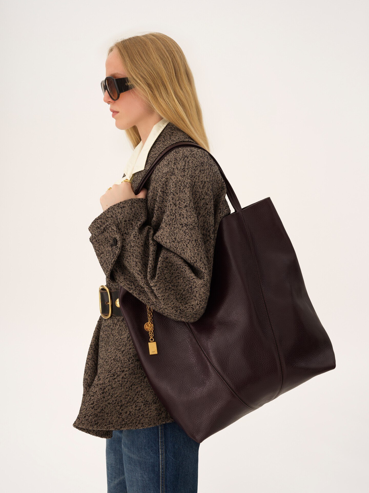 Large Chloé Spin tote bag in grained leather - 2