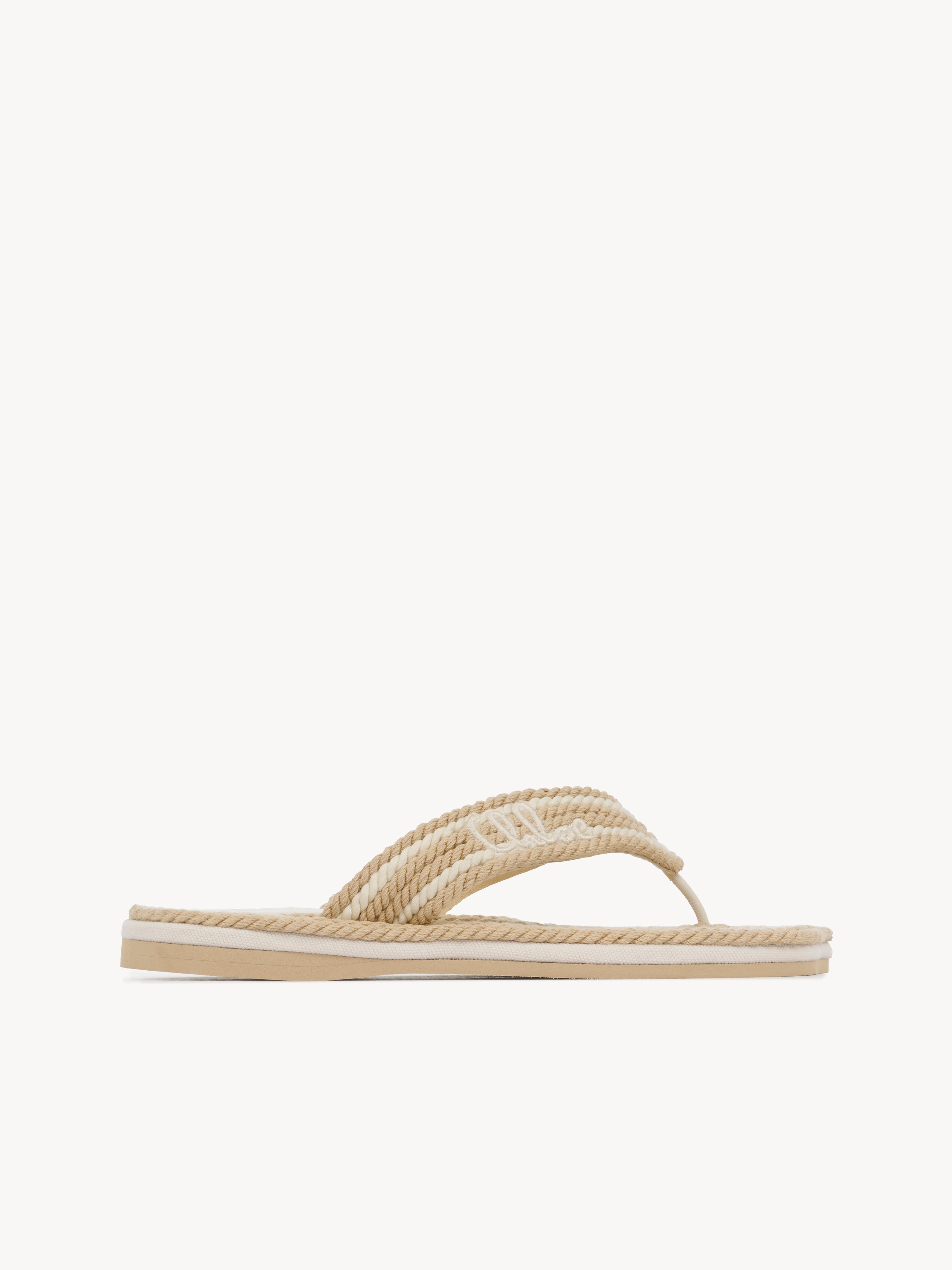 Chlo&eacute; Sand slide - NaN