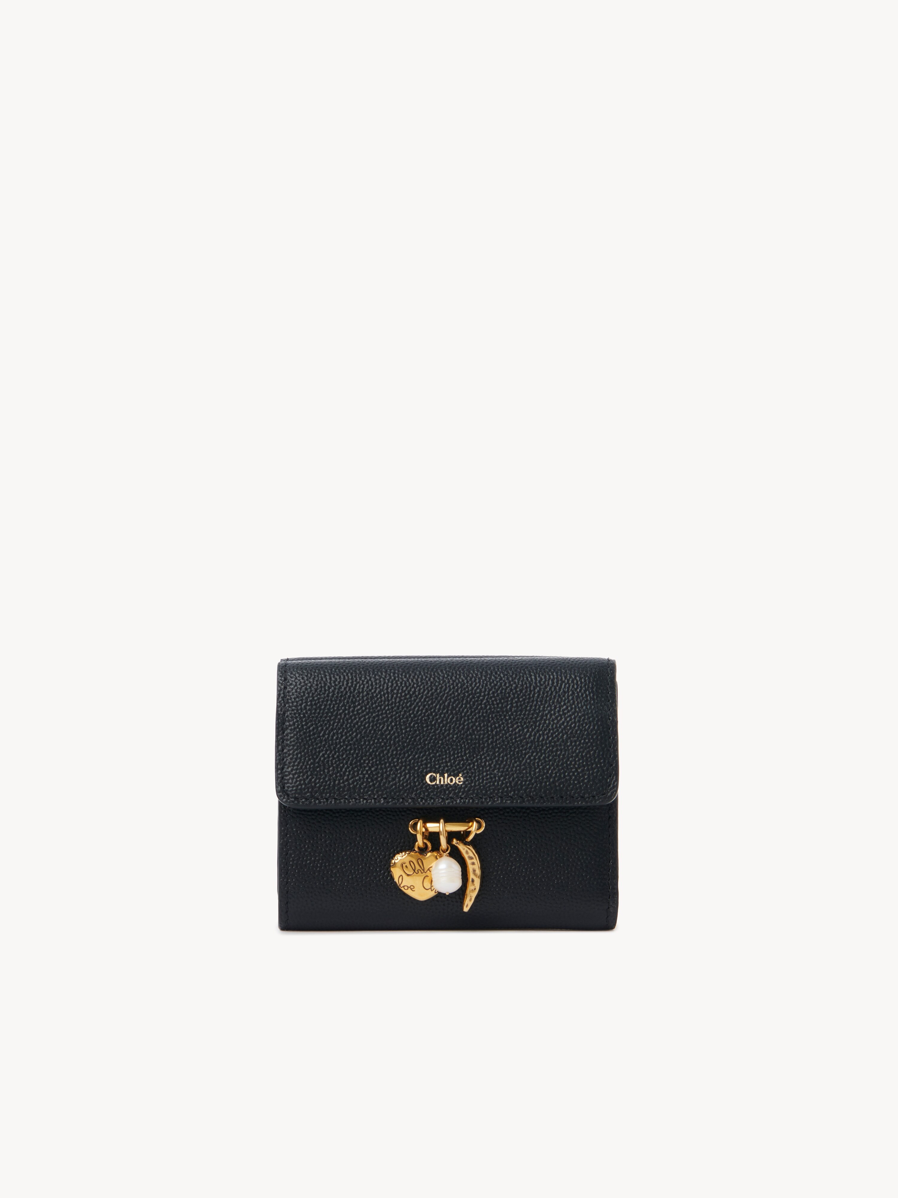 Chlo&eacute; Charms long wallet with flap in grained leather - NaN